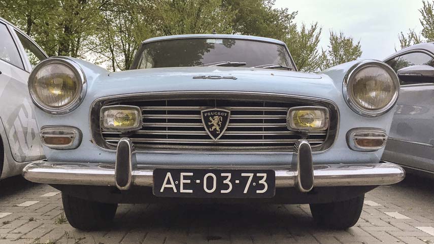 coupe-peugeot-404-collaboration-italienne