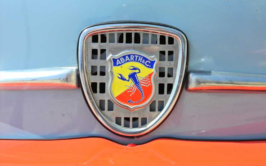 premiere-version-logo-abarth-scorpion