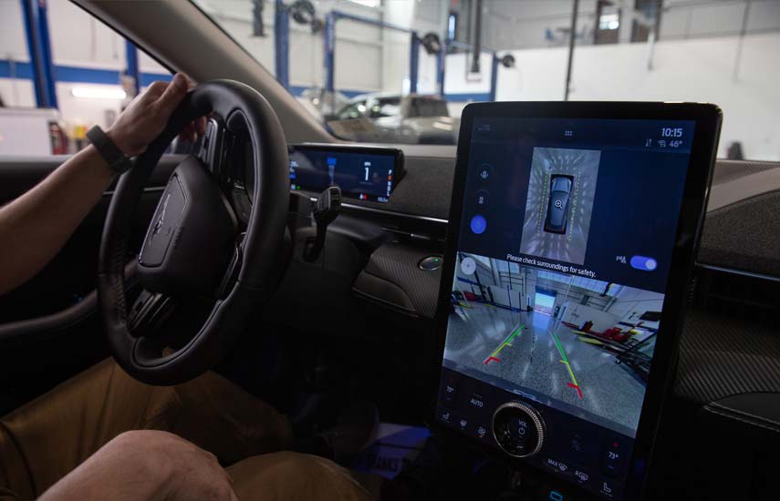 marche-arriere-voiture-electrique